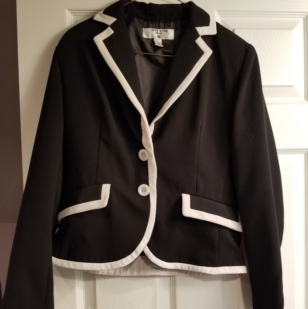 2 piece skirt suit